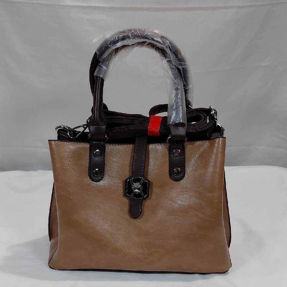 Elegant Brown Leather Handbag